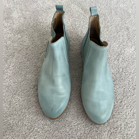 Blue leather booties, size 36 (fits US 7) - Picture 2 of 3
